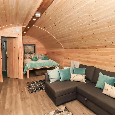 Jenny - Crossgate Luxury Glamping * Penrith