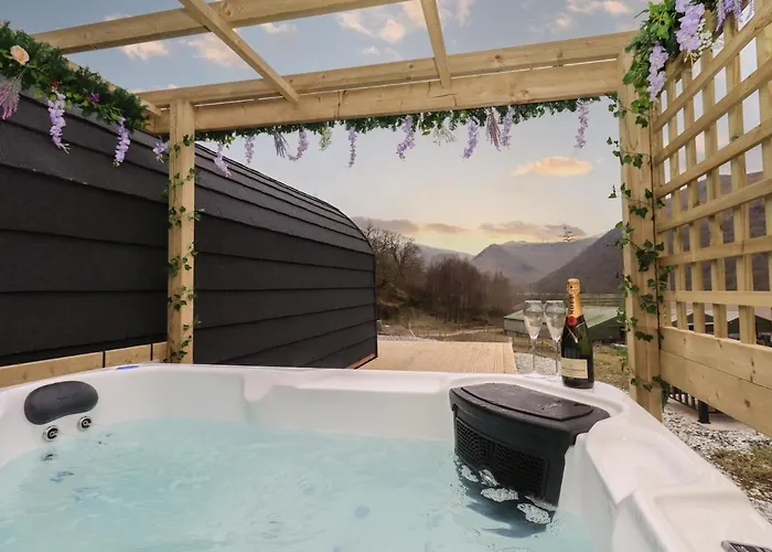 Jenny - Crossgate Luxury Glamping Penrith